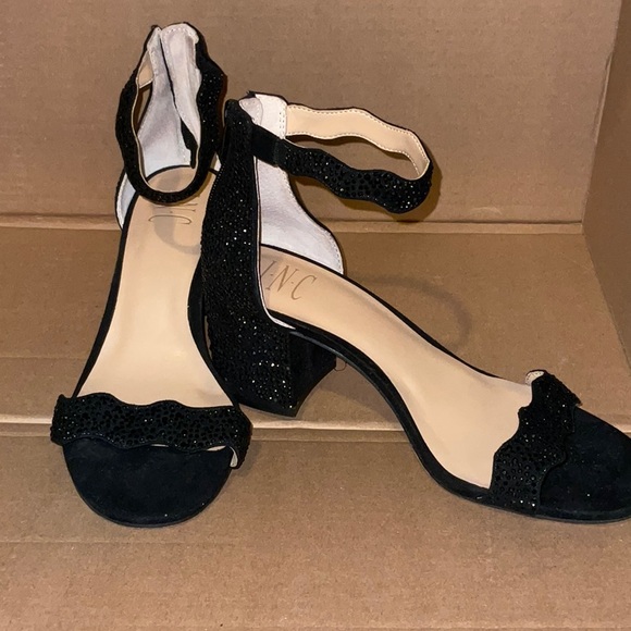 INC - Picture 2 of 4